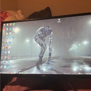 24 inch onn monitor for gaming good condition